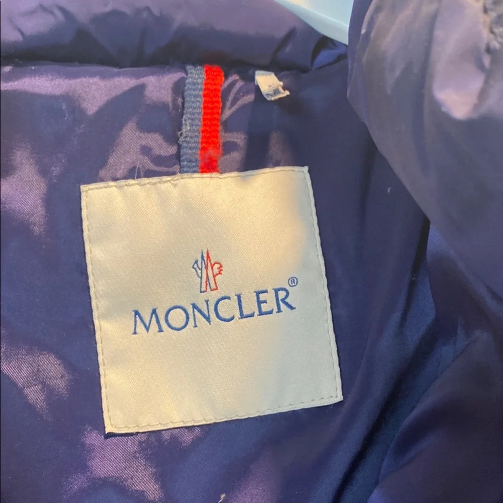 Moncler Navy Puffer Jacket - Picture 2 of 6